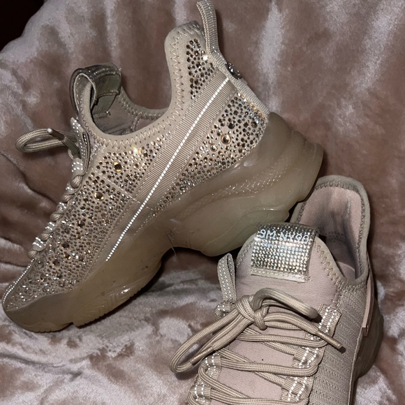 STEVE MADDEN - Picture 4 of 5